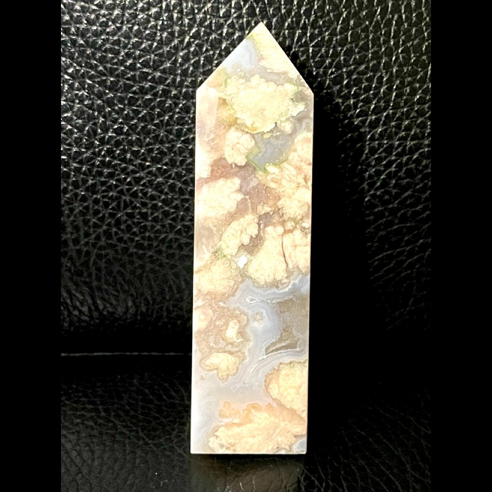 Creamy blue flower agate